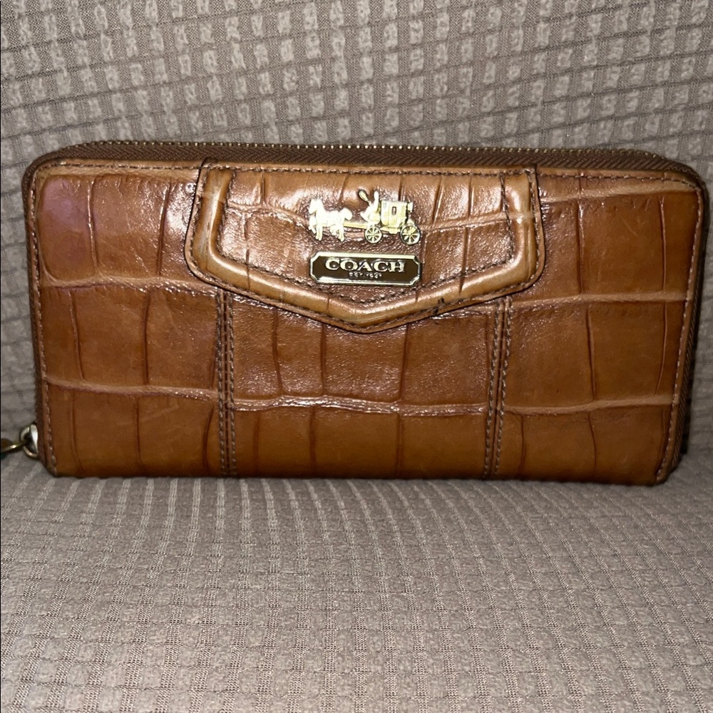 Coach Tan Croc-Embossed Leather Wallet